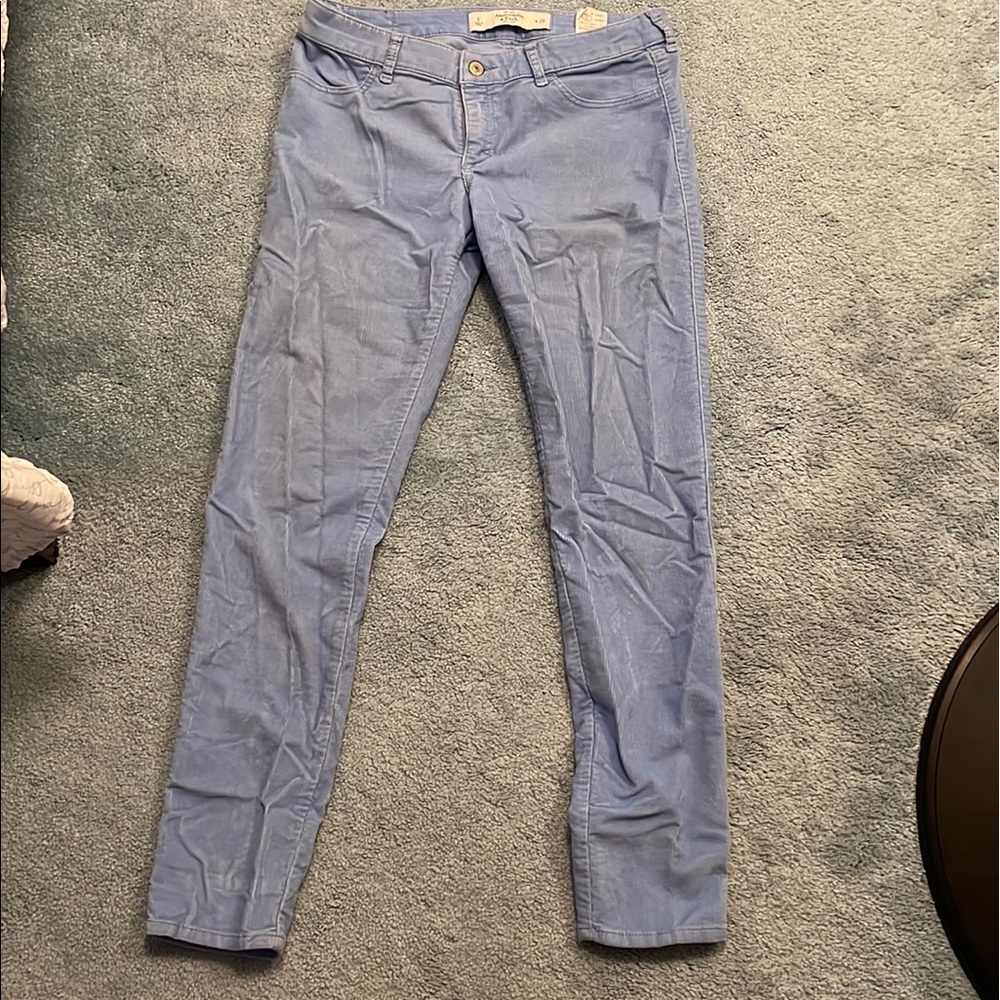 Used. Size 6/w38 light blue